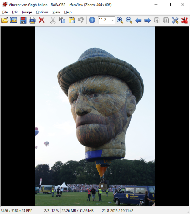 Toont de foto Vincent van Gogh ballon.CR2