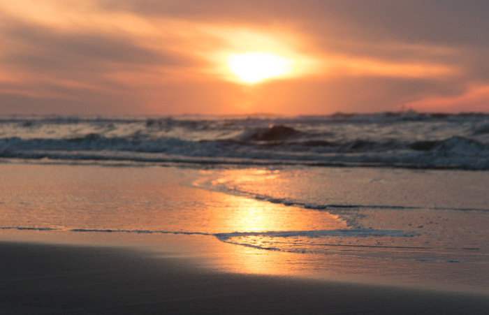 Zonsondergang West aan Zee