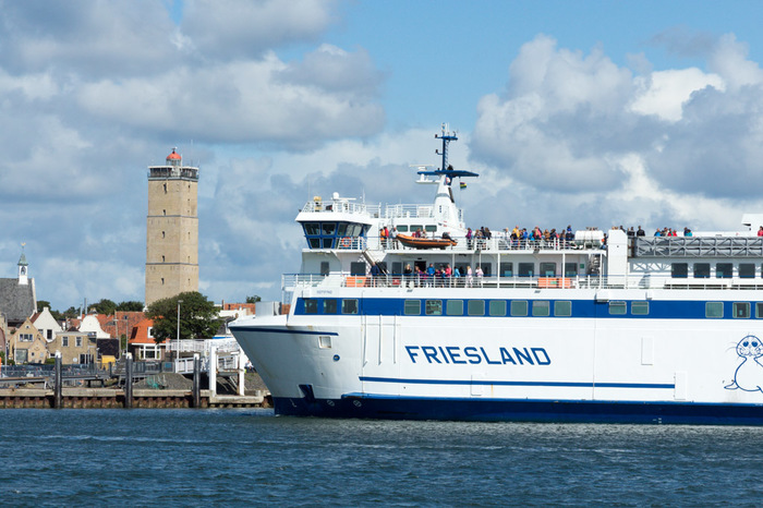 De Friesland, voor het afmeren in West-Terschelling